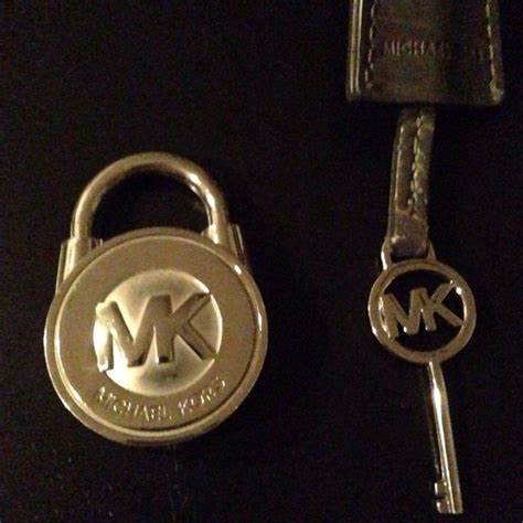 michael kors hamilton lock and key replacement|Hamilton question .